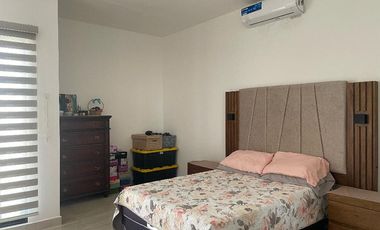CASA EN VENTA EN RESIDENCIAL QUINTAS LA CIMA, TORREON, COAHUILA.