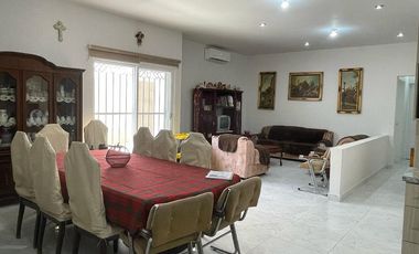 CASA EN VENTA EN RESIDENCIAL QUINTAS LA CIMA, TORREON, COAHUILA.