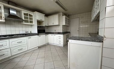 Departamento en Venta en Oportunidad inversionistas. El Bosque/Lota, metro Tobalaba. Colegio Trewhelas