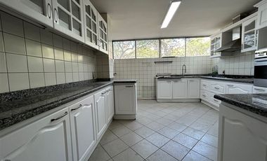 Departamento en Venta en Oportunidad inversionistas. El Bosque/Lota, metro Tobalaba. Colegio Trewhelas