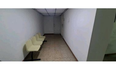 Arriendo oficina en el diamante