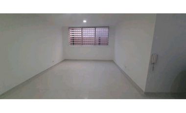 Arriendo oficina en el diamante
