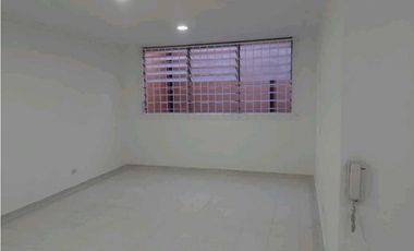 Arriendo oficina en el diamante