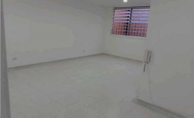 Arriendo oficina en el diamante
