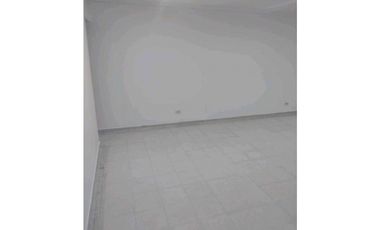 Arriendo oficina en el diamante