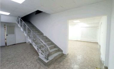 Arriendo casa comercial en el estadio