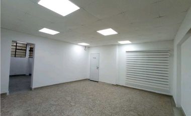 Arriendo casa comercial en el estadio