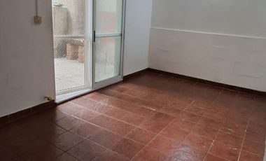 Casa 2 ambientes en Venta o alquiler en Gerli