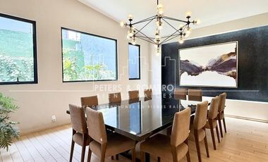 Residencia en Venta en Bosques de las Lomas