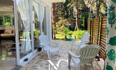 Tres casas en venta,  A DOS CUADRAS DEL MAR, Costa del Este, OPORTUNIDAD, acepta permuta