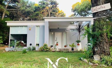 Tres casas en venta,  A DOS CUADRAS DEL MAR, Costa del Este, OPORTUNIDAD, acepta permuta