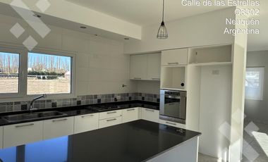 ALQUILER CASA NIVEL GERENCIAL Bº COSTA NOGAL. NEUQUEN