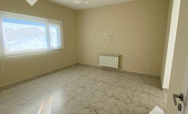 ALQUILER CASA NIVEL GERENCIAL Bº COSTA NOGAL. NEUQUEN