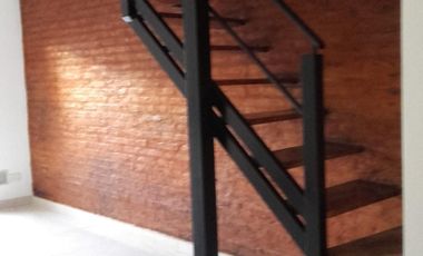 Duplex con 2 Dormitorios y Cochera en Complejo Cerrado - San Miguel