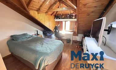 Triplex 4 ambientes, a pasos Amoedo y Andres Baranda