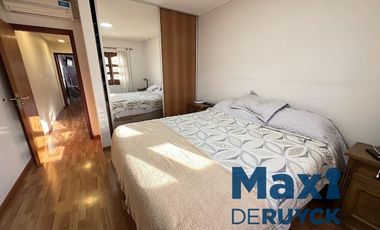 Triplex 4 ambientes, a pasos Amoedo y Andres Baranda