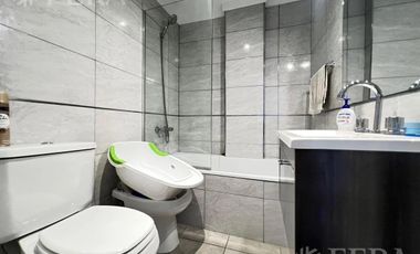 Venta departamento  3 ambientes con balcón en Lanusita