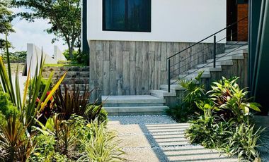 Casa en Venta 1 Planta en Coto Privado Altozano Colima Vista al Campo de Golf