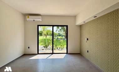 Casa en Venta 1 Planta en Coto Privado Altozano Colima Vista al Campo de Golf