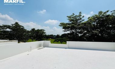 Casa en Venta 1 Planta en Coto Privado Altozano Colima Vista al Campo de Golf