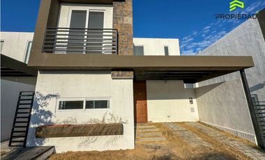 Casa nueva en urbanizacion privada Porto manta - Via Spondylus