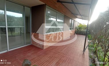 APARTAMENTO EN VENTA BARRIO LAURELES|9228