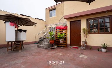 Casa en  zona comercial