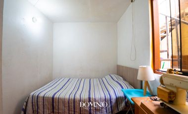 Casa en  zona comercial