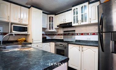 Casa en  zona comercial