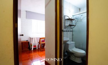 Casa en  zona comercial