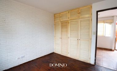 Casa en  zona comercial