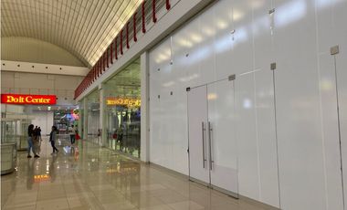 ARRAIJAN / WESTLAND MALL / LOCAL COMERCIAL / 465M / PLANTA BAJA