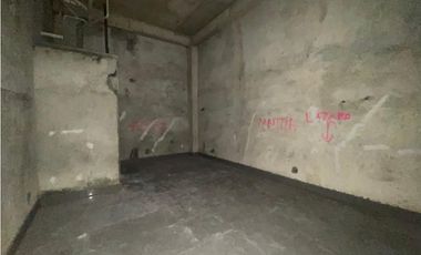 ARRAIJAN / WESTLAND MALL / LOCAL COMERCIAL / 60M / PLANTA BAJA