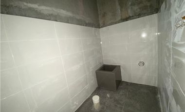 ARRAIJAN / WESTLAND MALL / LOCAL COMERCIAL / 60M / PLANTA BAJA