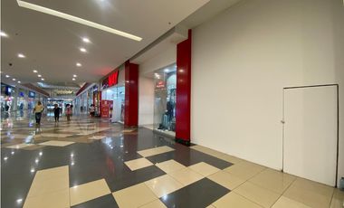 ARRAIJAN / WESTLAND MALL / LOCAL COMERCIAL / 60M / PLANTA BAJA