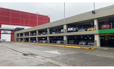 ARRAIJAN / WESTLAND MALL / LOCAL COMERCIAL / 60M / PLANTA BAJA