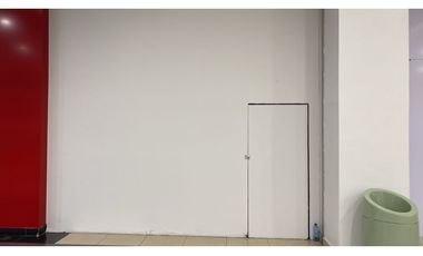 ARRAIJAN / WESTLAND MALL / LOCAL COMERCIAL / 60M / PLANTA BAJA