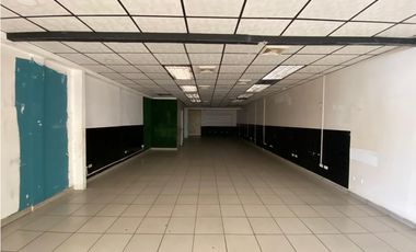 LOS ANDES /  LOCAL COMERCIAL / 110M / PLANTA ALTA / ESTACION DEL TREN