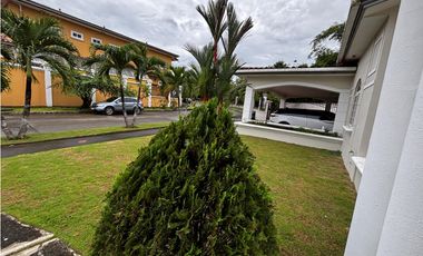 CENTENNIAL / RAINFOREST VILLAGE / 1340M / 3 HABITACION /1 PLANTA