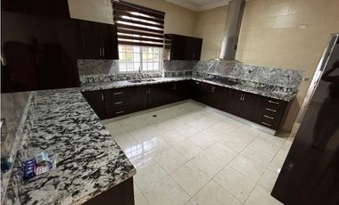 CENTENNIAL / RAINFOREST VILLAGE / 1340M / 3 HABITACION /1 PLANTA
