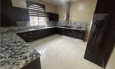 CENTENNIAL / RAINFOREST VILLAGE / 1340M / 3 HABITACION /1 PLANTA