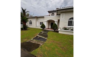 CENTENNIAL / RAINFOREST VILLAGE / 1340M / 3 HABITACION /1 PLANTA