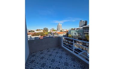 VENTA TRIPLEX 4 AMB OPORTUNIDAD