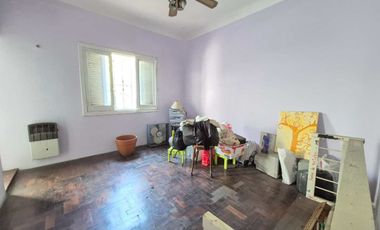 Casa 4 Ambientes VENTA Villa Sarmiento Gran Patio