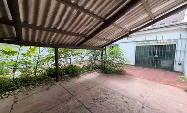 Casa 4 Ambientes VENTA Villa Sarmiento Gran Patio