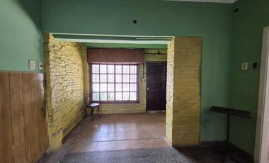 Casa 4 Ambientes VENTA Villa Sarmiento Gran Patio