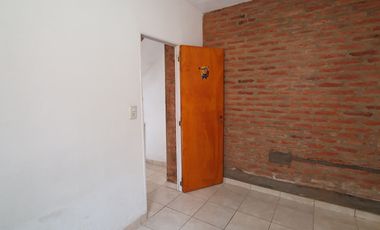 Departamento en alquiler de 1 dormitorio en Villa Elisa