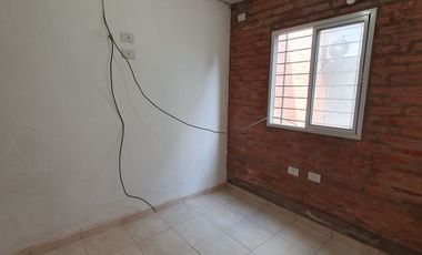 Departamento en alquiler de 1 dormitorio en Villa Elisa