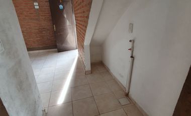 Departamento en alquiler de 1 dormitorio en Villa Elisa
