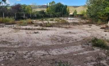 Lote en callejon cerrado escritura Pedriel Lujan
